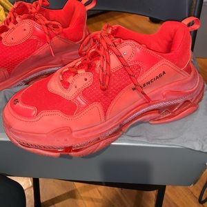 Balenciaga triple s size 45
